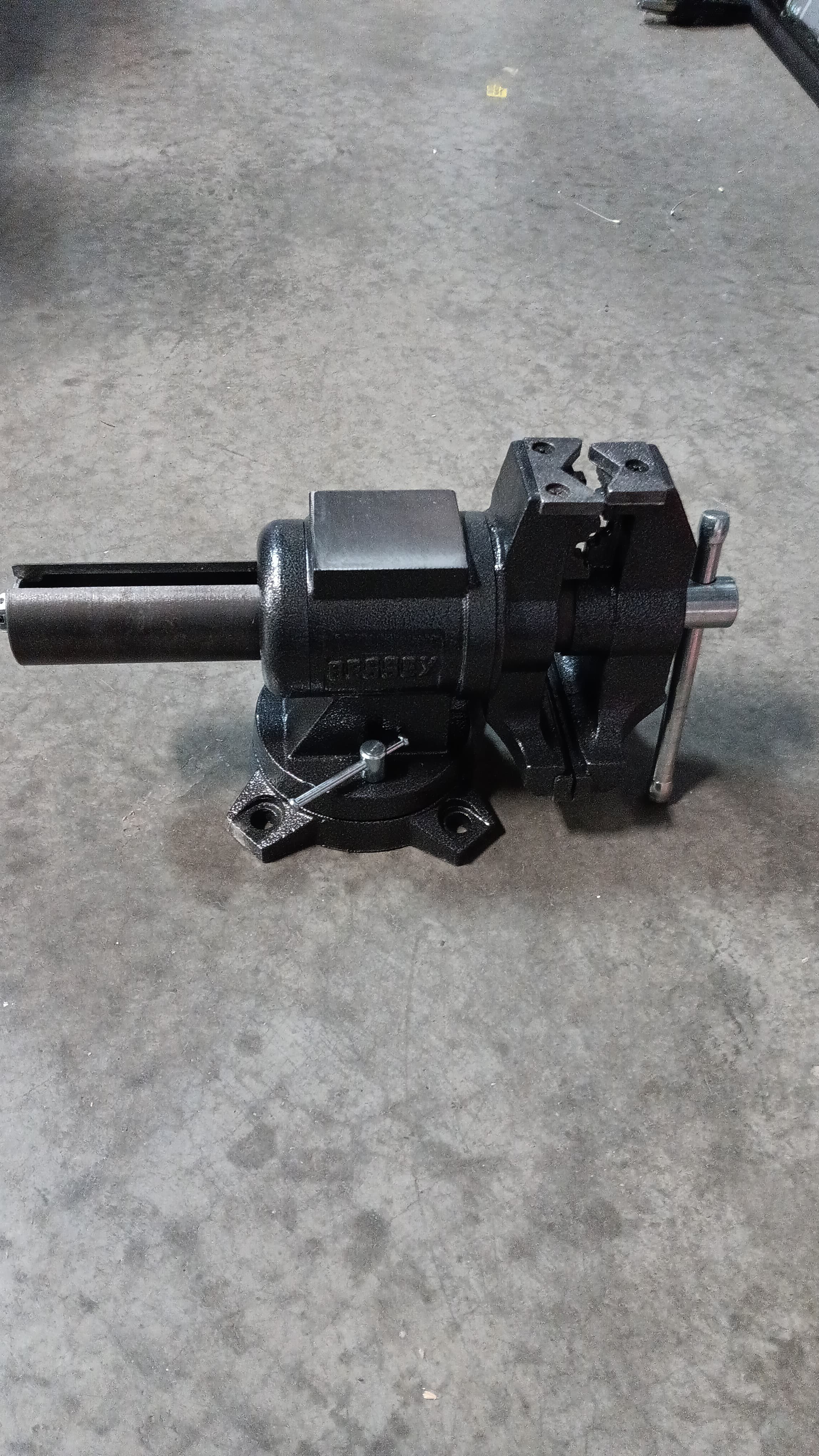 5 in. Multi-Purpose Rotating Pipe and Bench Vise with Swivel Base