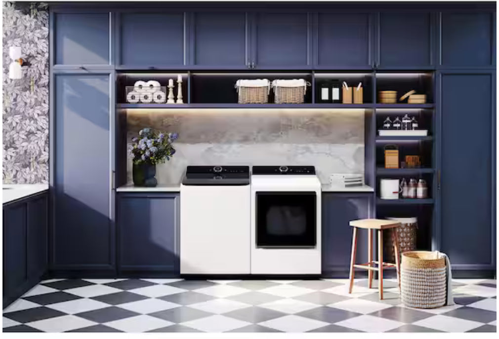7.3 cu. ft. vented SMART Gas DRYER AND WASHER  in White with EasyLoad Door