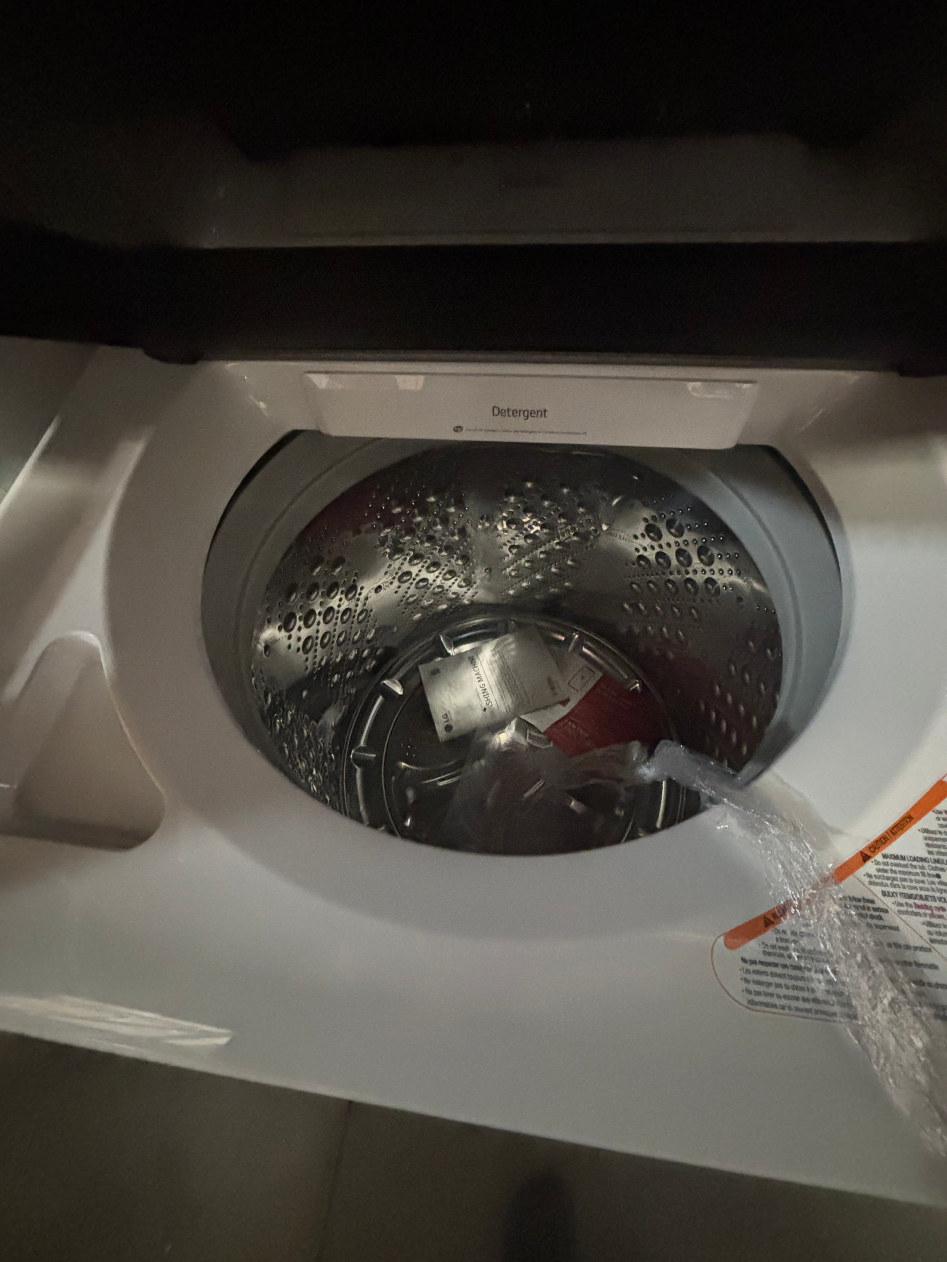 7.3 cu. ft. vented SMART Gas DRYER AND WASHER  in White with EasyLoad Door