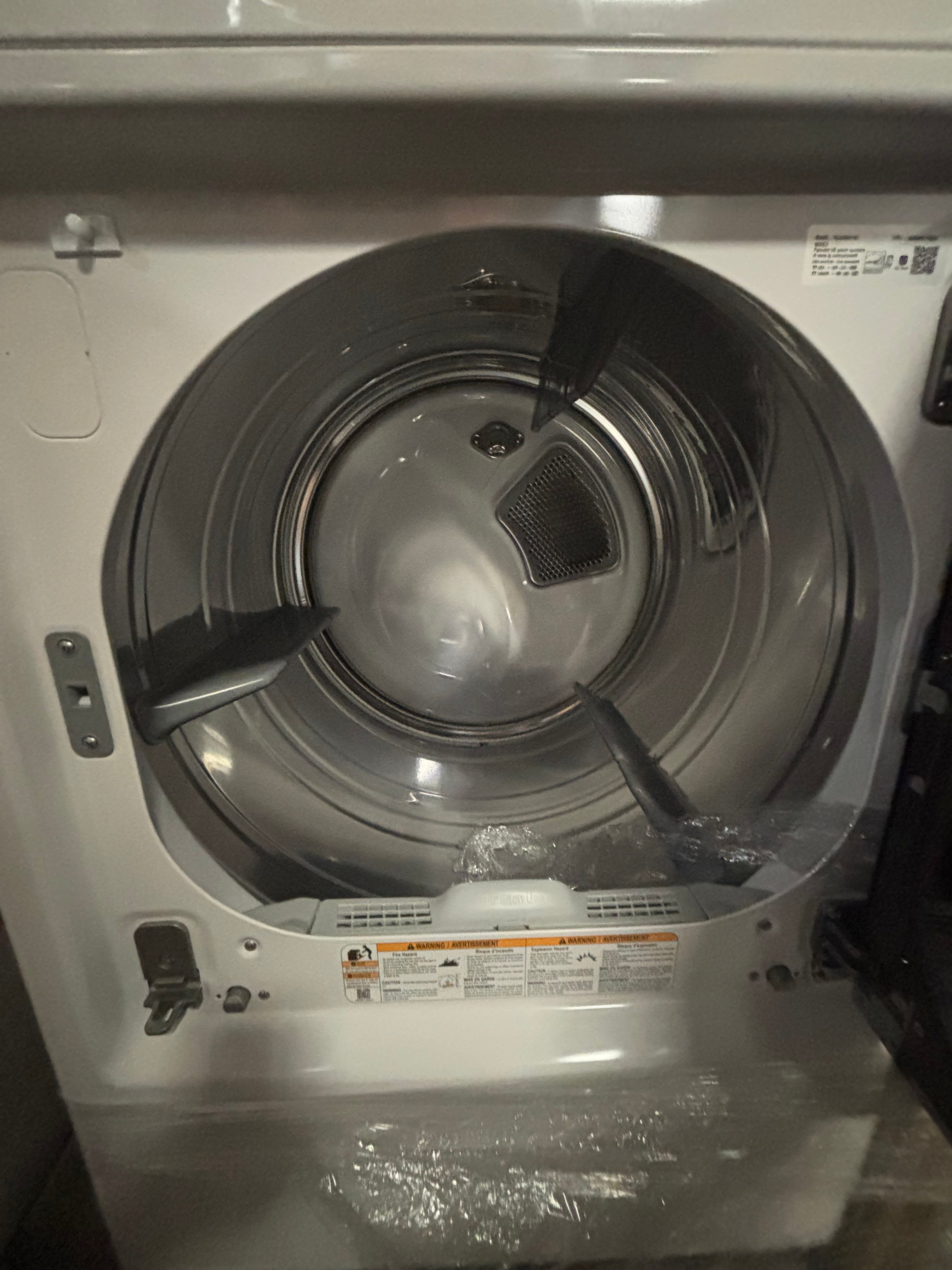 7.3 cu. ft. vented SMART Gas DRYER AND WASHER  in White with EasyLoad Door