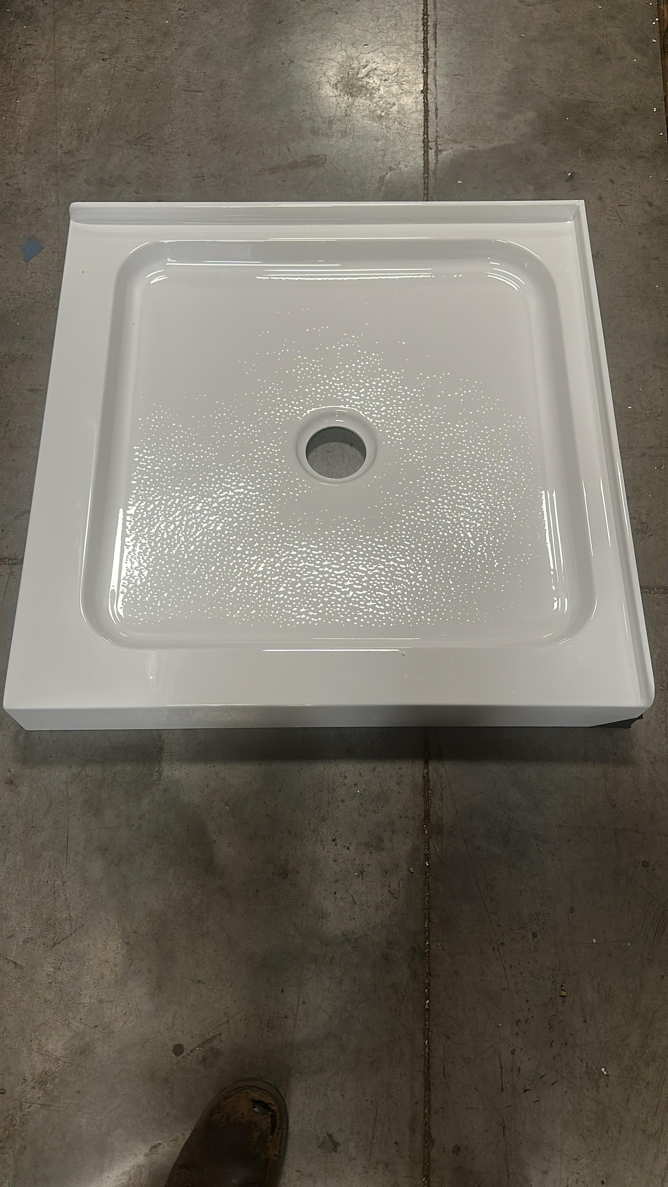30 in. L x 30 in. W Double Threshold Corner Shower Pan Base with Center Drain in White